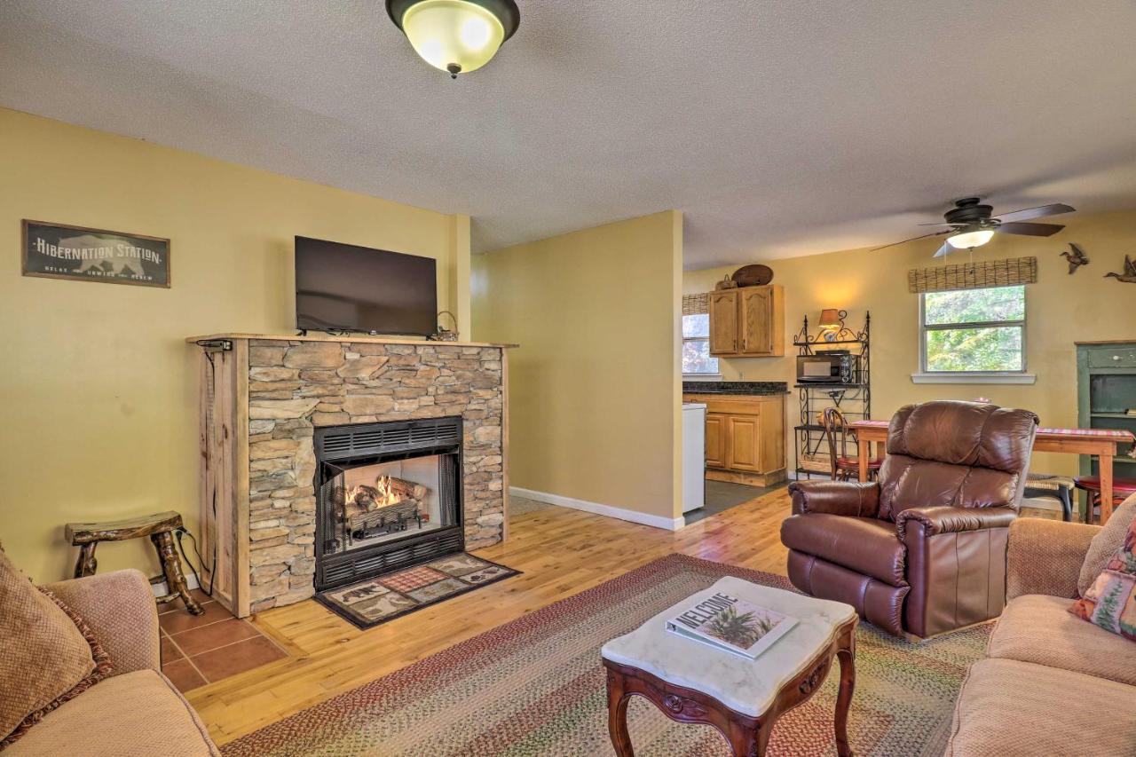 Creekside Retreat With Deck, 18 Miles To Wolf Ridge Villa Weaverville Exterior foto